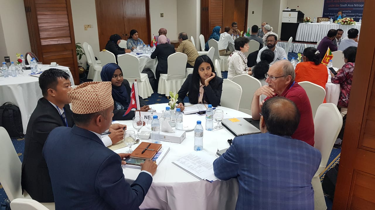 Round table discussions, Dhaka workshop, Photo F. Fairooza
